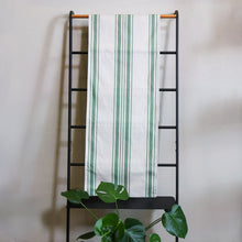  Farmhouse Table Runner | Green